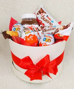 Cesta Box Luxo Redonda P com Kinder e Nutella